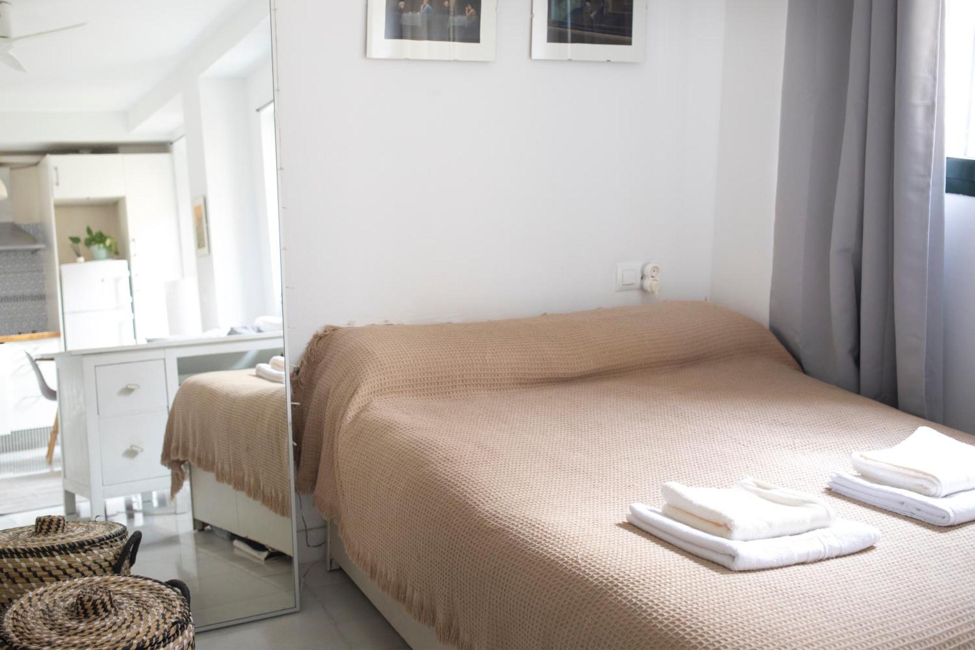 Апартаменты Atico Con Balcon En Pleno Centro Севилья Экстерьер фото